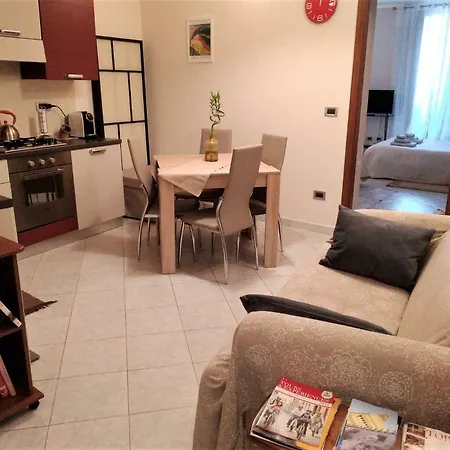 Al9 Flat Apartment